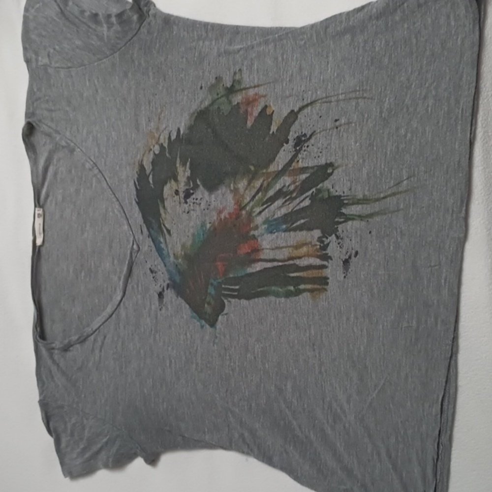 Grey Vneck T-shirt with Native headdress